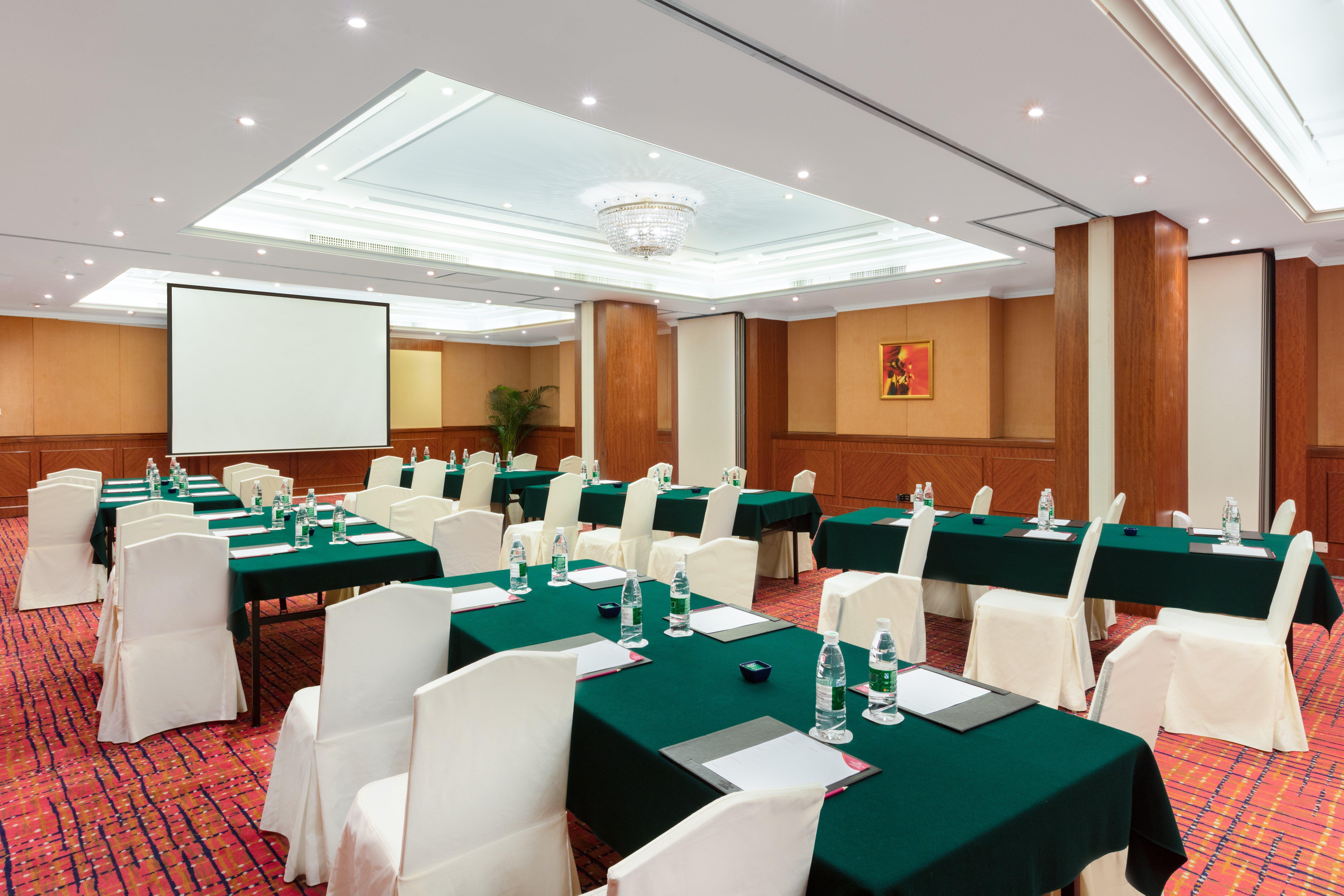 Crowne Plaza Hotel & Suites Landmark Shenzhen By Ihg - Nearby Luohu Border, Indoor Heated Swimming Pool, Complimentary Welcome Drink Bagian luar foto