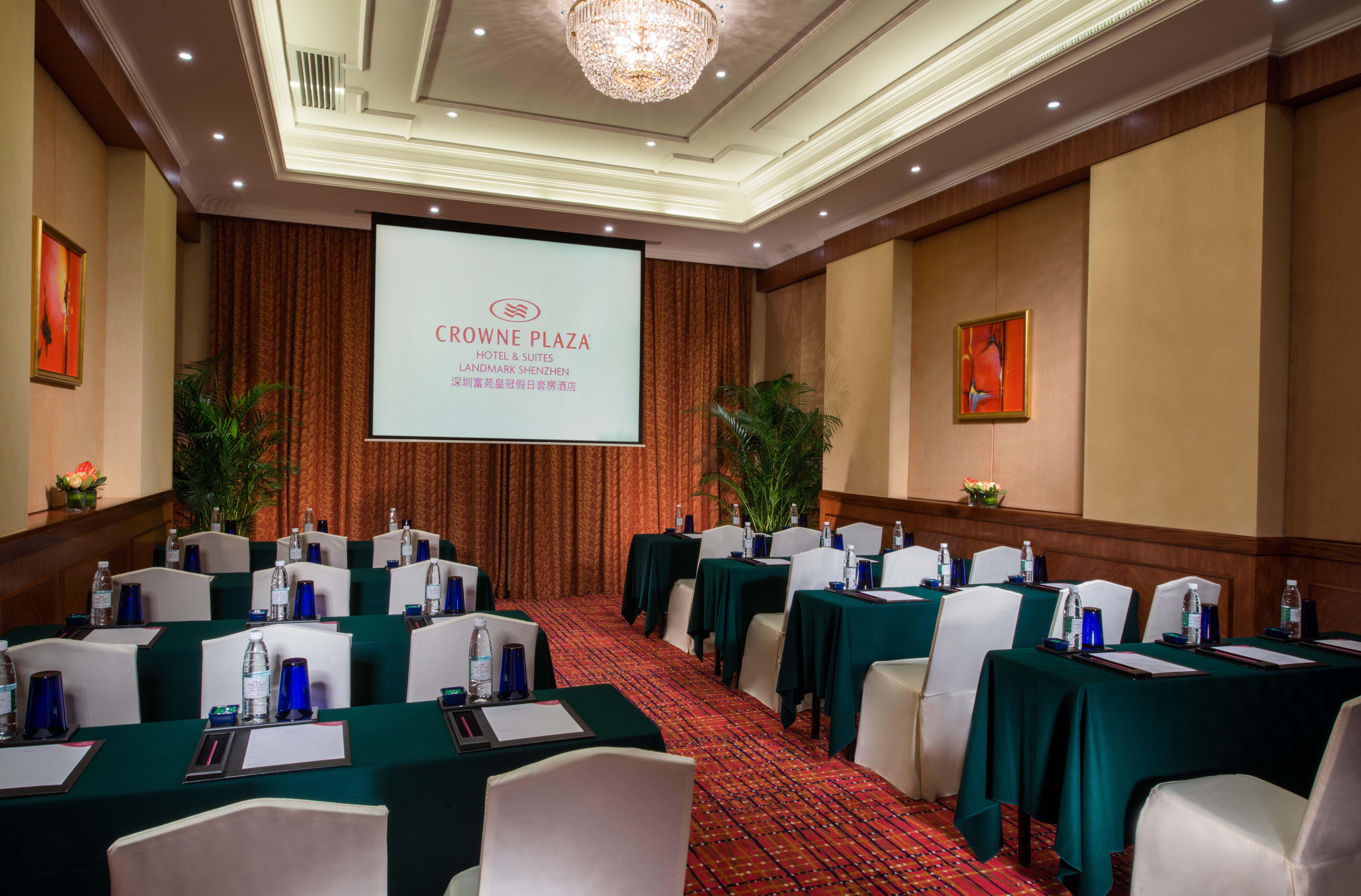 Crowne Plaza Hotel & Suites Landmark Shenzhen By Ihg - Nearby Luohu Border, Indoor Heated Swimming Pool, Complimentary Welcome Drink Bagian luar foto
