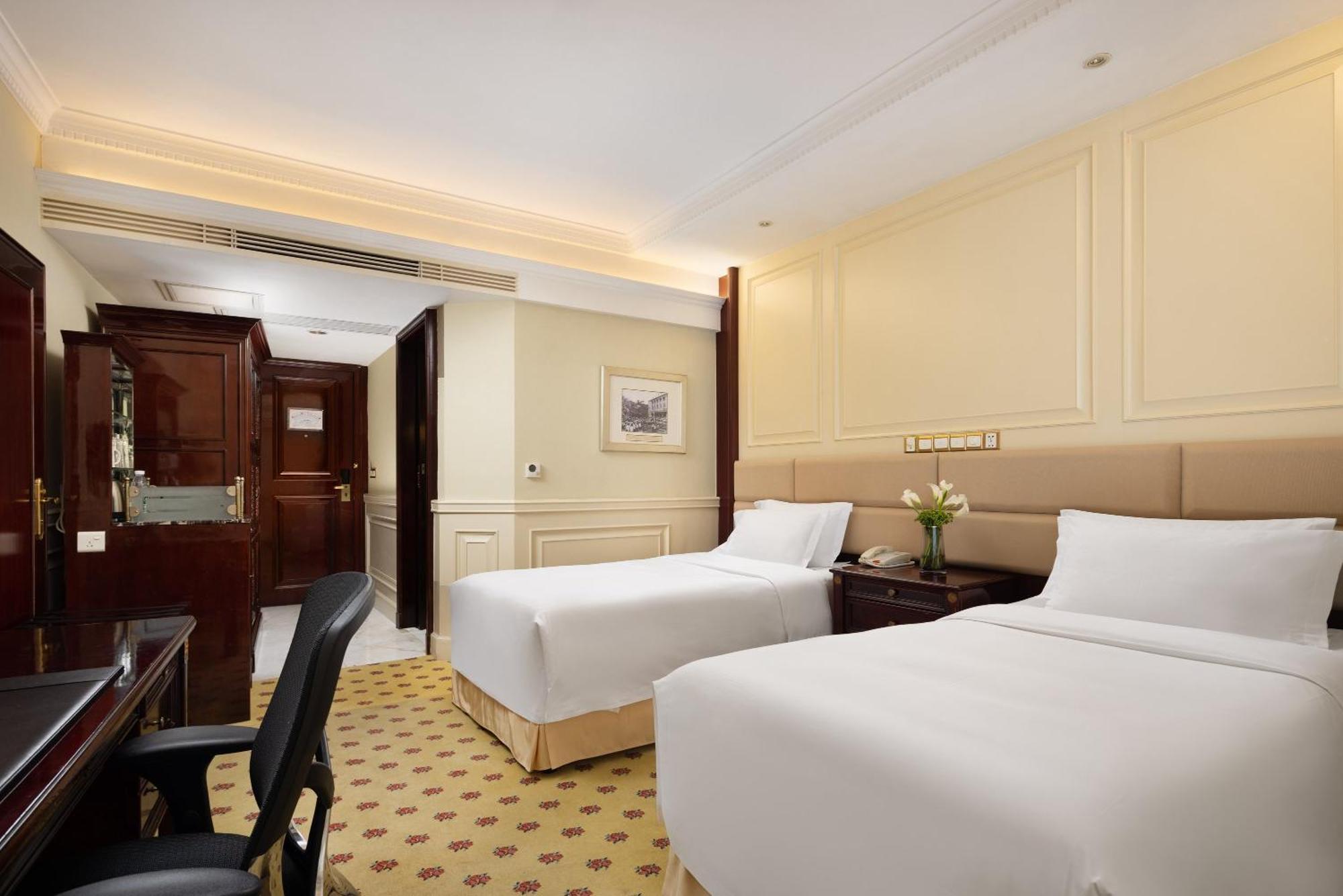 Crowne Plaza Hotel & Suites Landmark Shenzhen By Ihg - Nearby Luohu Border, Indoor Heated Swimming Pool, Complimentary Welcome Drink Bagian luar foto